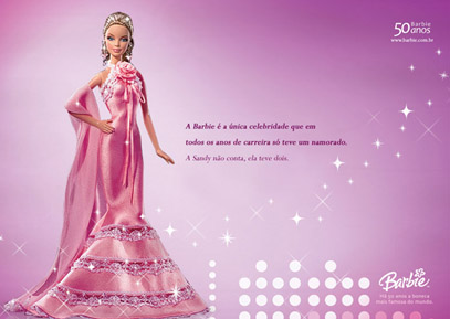 A Barbie é a única celebridade que em todos os anos de carreira só teve um namorado. A Sandy não conta, ela teve dois